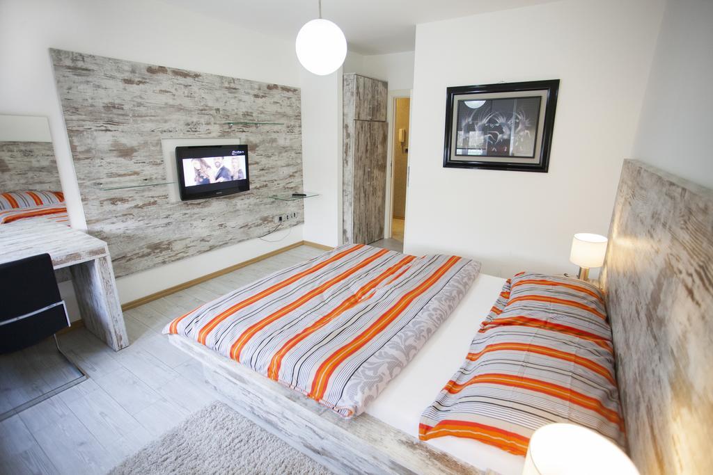 Apartment Red Βελιγράδι Δωμάτιο φωτογραφία